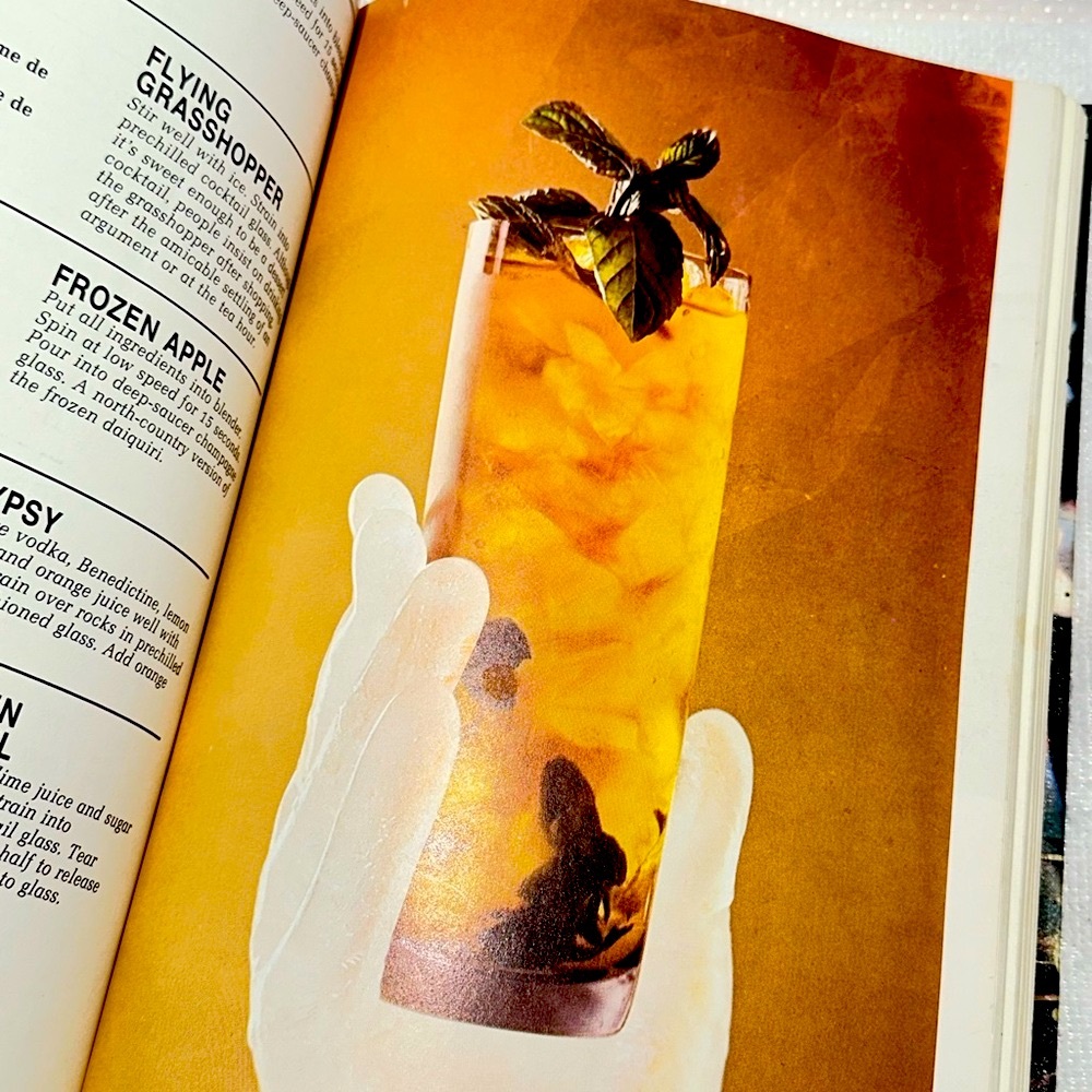 VTG. 70’s Playboy's Host & Bar Book -Hardcover - Picture 5 of 14